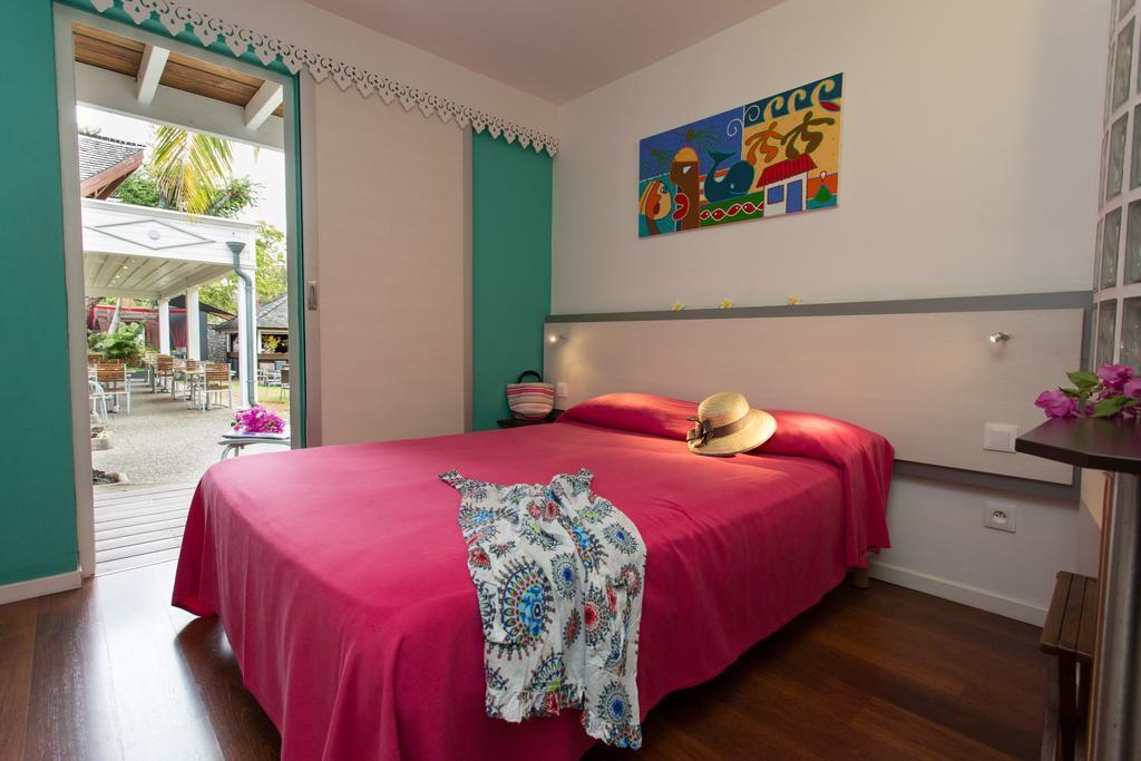 Hotel Exsel Alamanda Saint-Gilles Les Bains Exterior photo